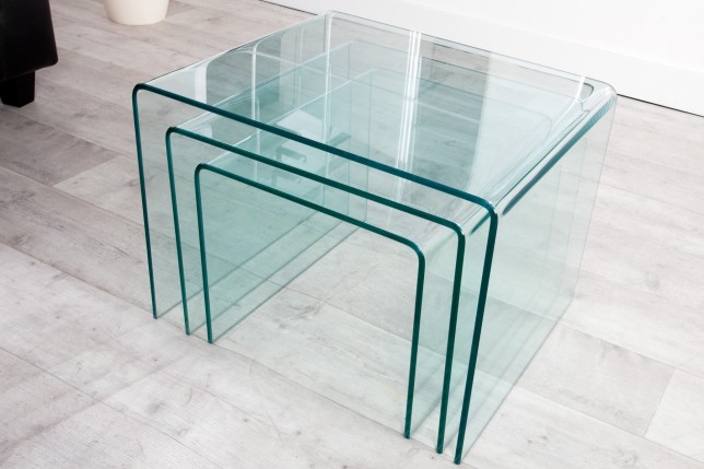 Ensemble de 3 tables basses en verre trempé coloris transparent