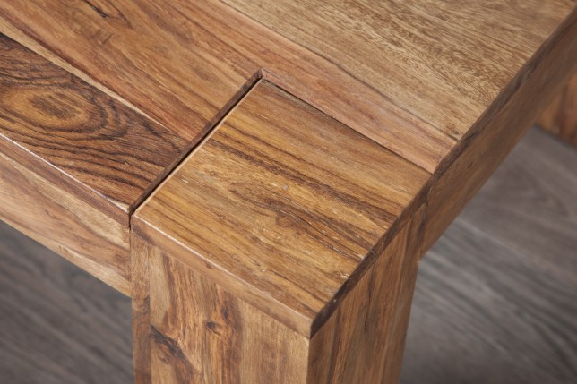 Table basse carrée 60 cm en bois massif