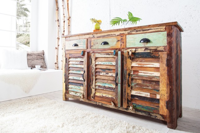 Bahut design industriel en bois massif recyclé