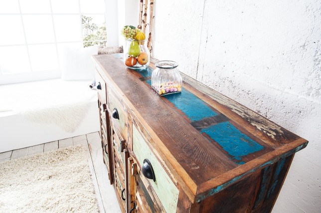 Bahut design industriel en bois massif recyclé