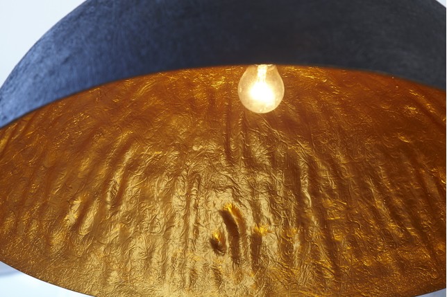 Lampe suspendue 50 cm design GLOW en fibre de verre coloris noir et or