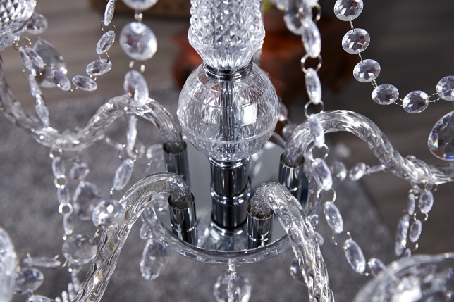 Lustre transparent suspendue  avec 5 bougies