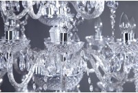 Lustre suspendu classique à 30 bougies coloris transparent