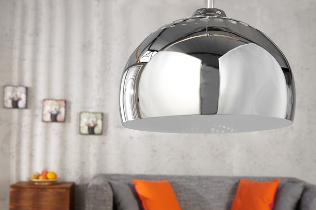 Lampe suspendue design boule en acier chromé