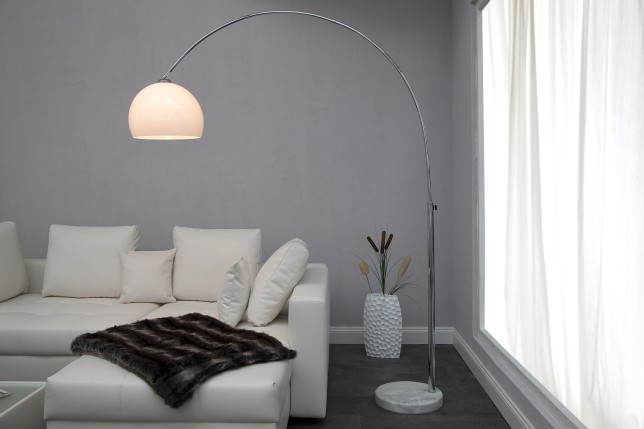 Lampadaire extensible 175-205cm coloris blanc