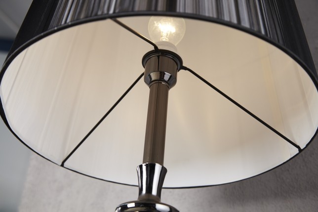 Lampadaire Design Baroque Noir en Fils de Nylon - Luminaire Chic
