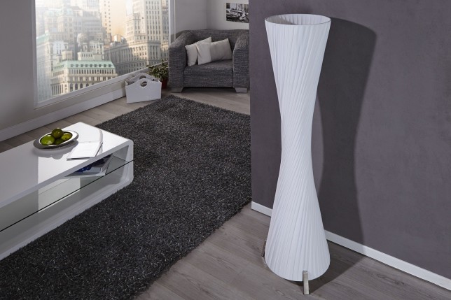 Lampadaire ovale 160 cm en tissu de latex plissé coloris blanc