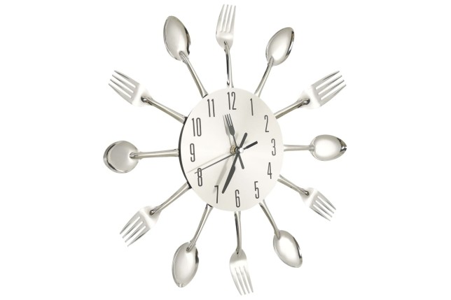 Horloge murale et cuillère et fourchette Argenté 31cm Aluminium