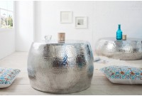 Table basse design en aluminium coloris argent