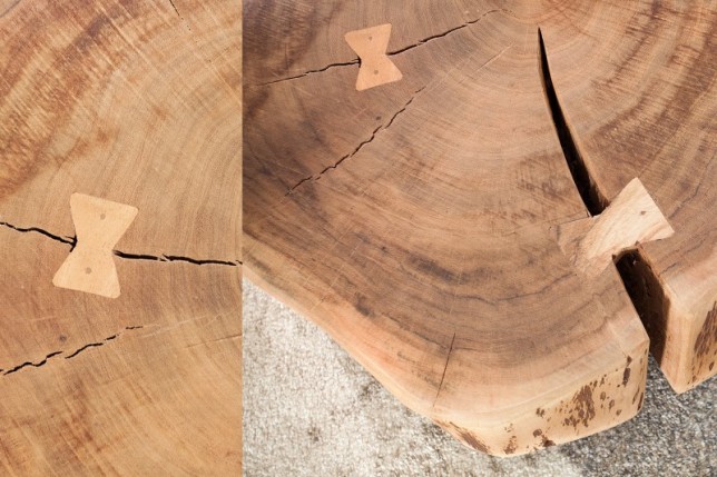 Table basse roulette en bois massif design naturel