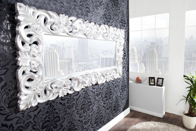 Miroir mural style baroque en polyrésine argenté