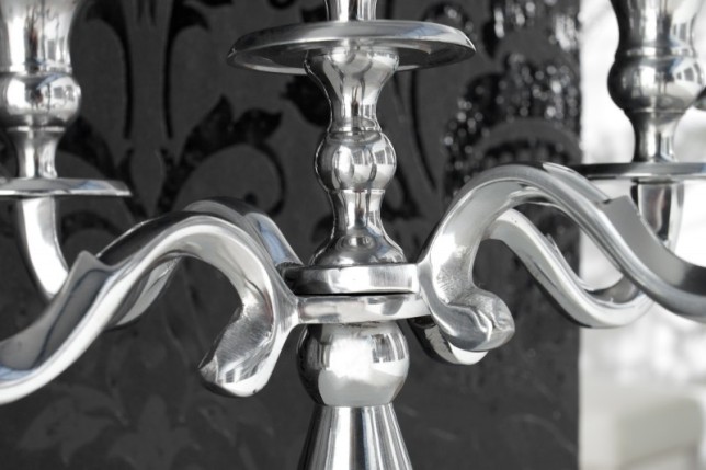 Chandelier style broque 5 branches en aluminium argenté