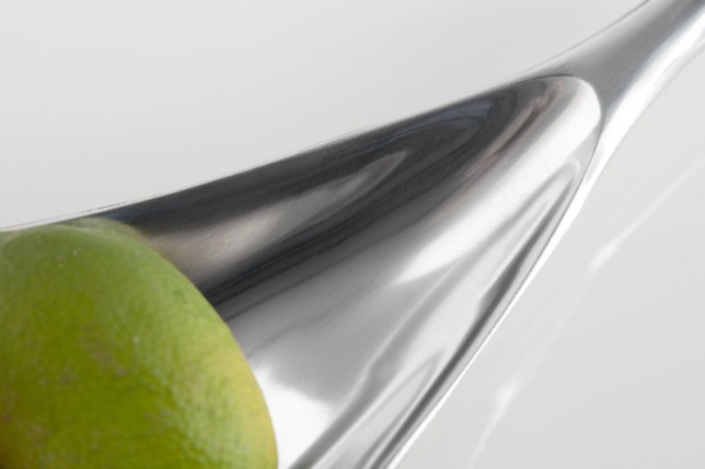 Bol de fruits design en aluminium coloris argent
