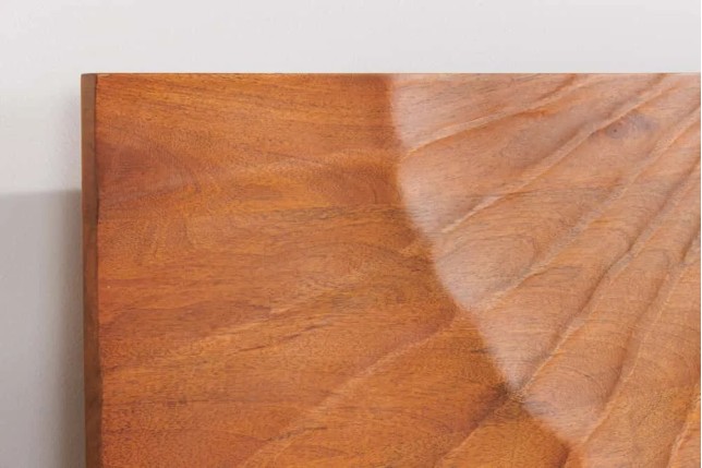Lit double en bois massif de manguier 180 x 200 cm – Sculpté à la main, finition brune élégante