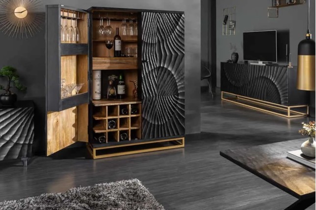 Meuble bar SCORPION 141 cm – Bois de manguier noir sculpté
