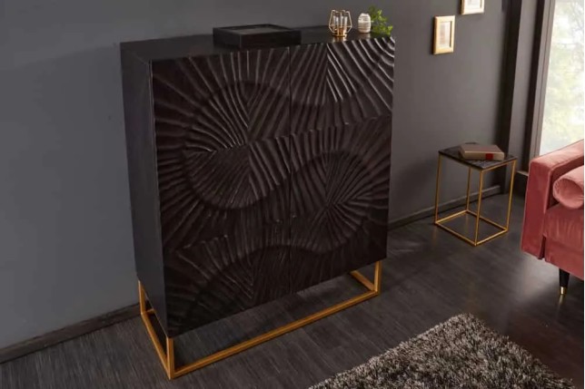 Buffet haut SCORPION 120 cm – Bois massif de manguier noir sculpté à la main, piètement doré