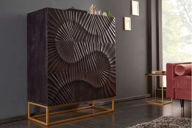 Buffet haut SCORPION 120 cm – Bois massif de manguier noir sculpté à la main, piètement doré