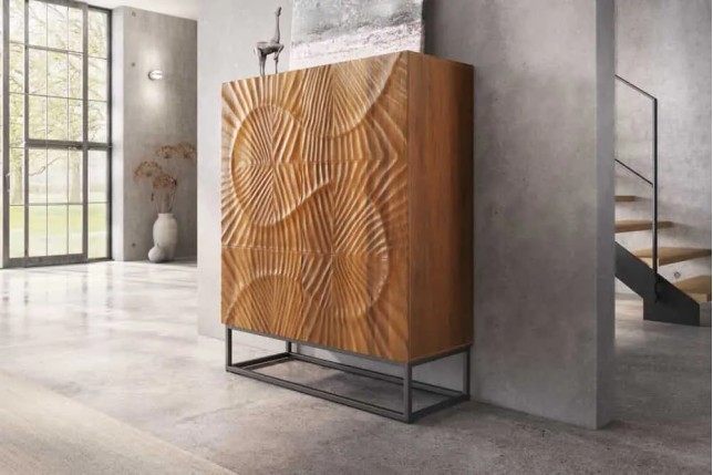 Buffet haut SCORPION 120 cm – Bois massif de manguier brun sculpté à la main, piètement noir