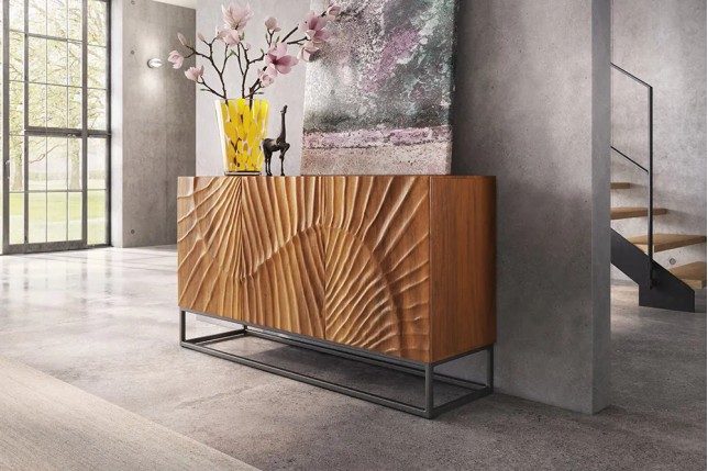 Buffet SCORPION 140 cm – Bois massif de manguier brun, piètement métal noir, façades sculptées 3D