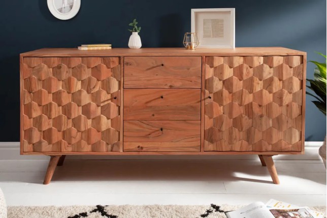 Sideboard en bois massif d’acacia MYSTIC salon – 145 cm, finition naturelle avec design 3D et rangements spacieux