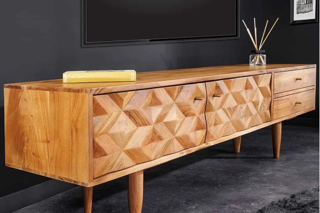 Meuble TV en bois massif d’acacia 145 cm – Finition miel rétro avec poignées dorées