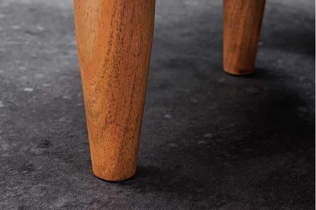 Meuble TV en bois massif d’acacia 145 cm – Finition miel rétro avec poignées dorées