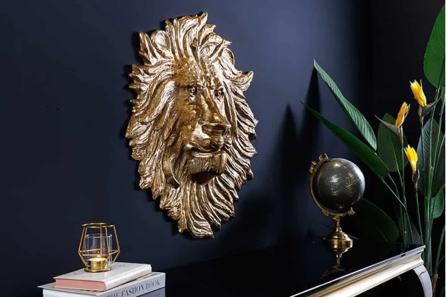 Décoration murale WILDLIFE LION 60 cm – Sculpture tête de lion dorée en métal, handmade