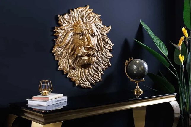 Décoration murale WILDLIFE LION 60 cm – Sculpture tête de lion dorée en métal, handmade