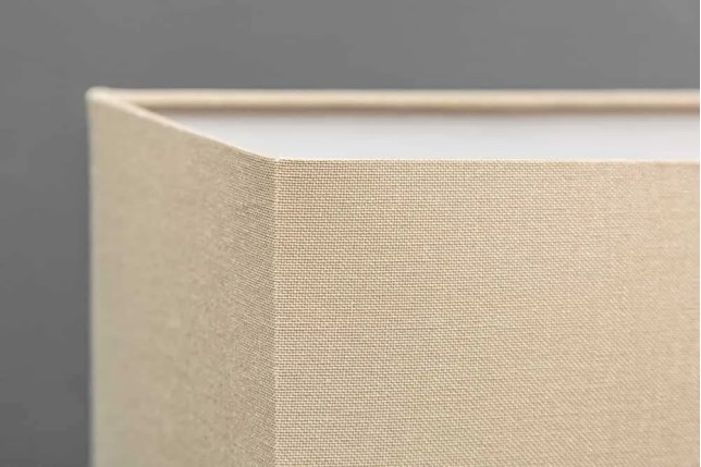 Lampe de table design PURE UNIQUE 80 cm – Bois flotté naturel et abat-jour en lin beige
