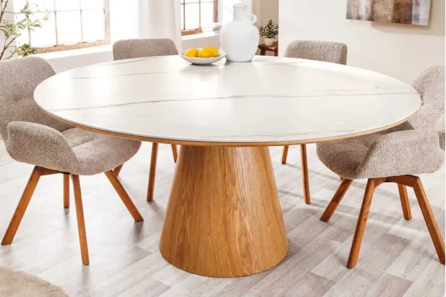 Table à manger ronde UNIQUE 120 cm – Plateau céramique blanc effet marbre & pied colonne en chêne naturel