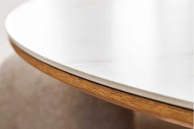 Table à manger ronde UNIQUE 120 cm – Plateau céramique blanc effet marbre & pied colonne en chêne naturel