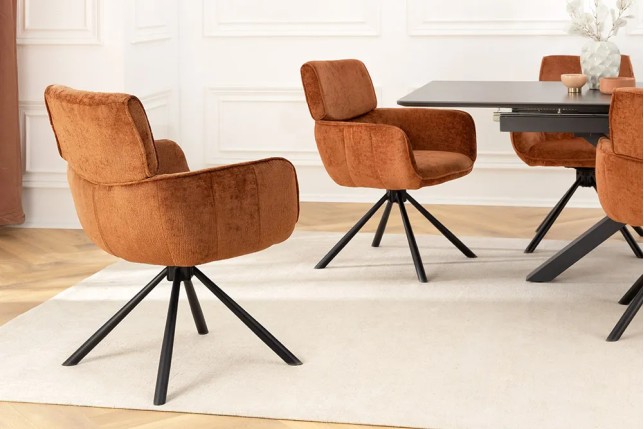Chaise rétro pivotante UNIQUE – Revêtement chenille rouille/brun & pieds métal noir avec accoudoirs