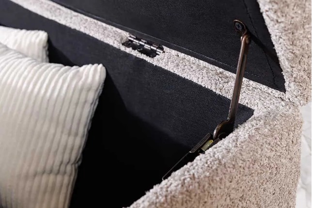 Banquette de lit Chesterfield EXTRAVAGANCIA 140 cm – Tissu bouclé champagner greige avec coffre de rangement intégré