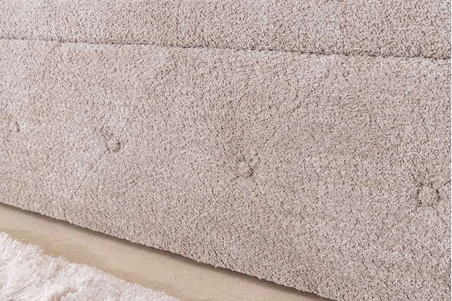 Banquette de lit Chesterfield EXTRAVAGANCIA 140 cm – Tissu bouclé champagner greige avec coffre de rangement intégré
