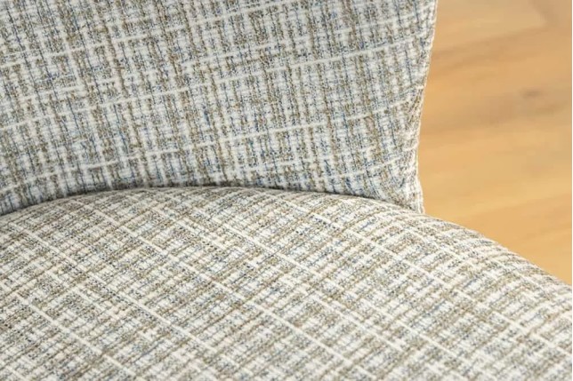 Chaise design LYON – Bouclé bleu à carreaux, pieds en métal noir au style rétro-moderne