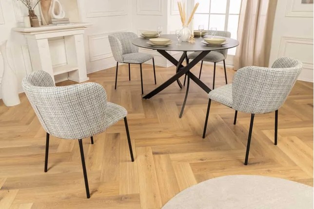 Chaise design LYON – Bouclé bleu à carreaux, pieds en métal noir au style rétro-moderne