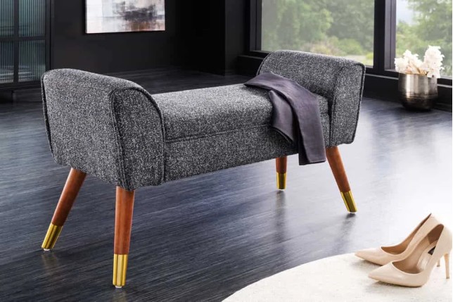 Banquette rétro SCARLETT – 90 cm – Tissu bouclé anthracite avec accoudoirs | Pieds bois & métal doré