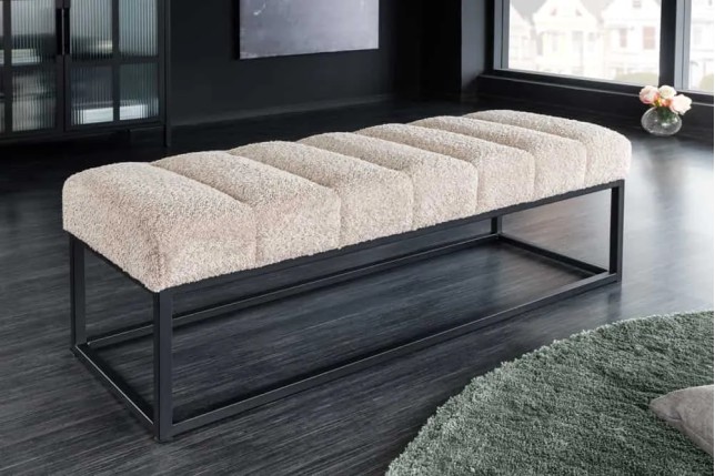 Banc design PETIT BEAUTÉ – 110 cm – Tissu bouclé champagner greige & pieds métal noir