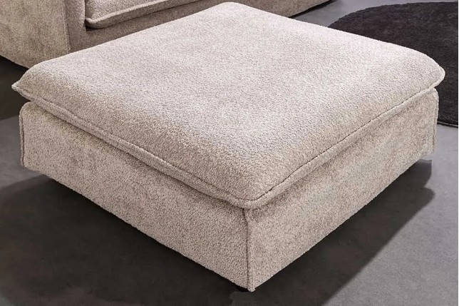 Pouf HEAVEN 100 cm – Tissu bouclé champagner beige, rembourrage à ressorts Nosag, structure en bois massif