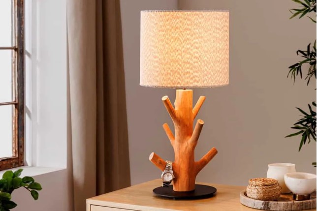 Lampe de table JEWELRY 60 cm en bois massif naturel – Abat-jour blanc & pied en métal noir