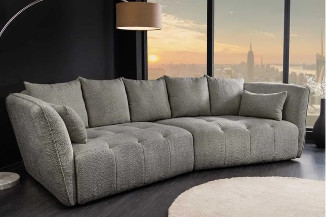 Canapé XXL ROYAL 295 cm gris en tissu bouclé – Grand canapé moderne avec assise à ressorts & 7 coussins inclus