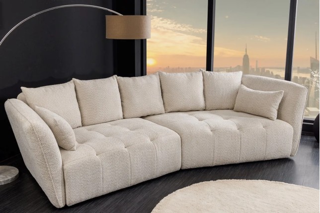 Canapé XXL ROYAL 295 cm – Bouclé champagne beige avec coussins, assise à ressorts et design moderne