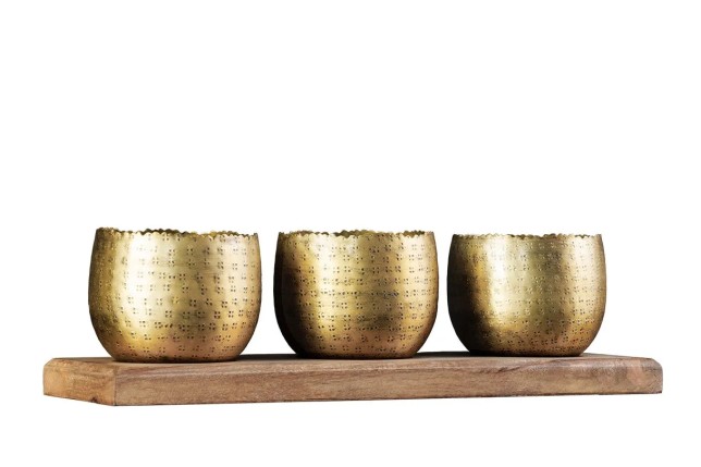 Set de décoration ORIENT – 3 coupelles dorées avec plateau en bois massif de manguier, design martelé fait main