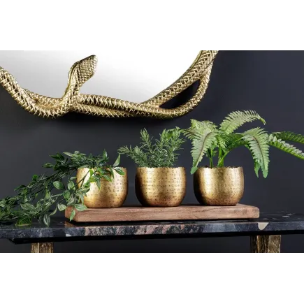 Set de décoration ORIENT – 3 coupelles dorées avec plateau en bois massif de manguier, design martelé fait main
