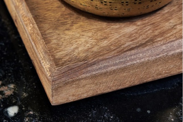 Set de décoration ORIENT – 3 coupelles dorées avec plateau en bois massif de manguier, design martelé fait main