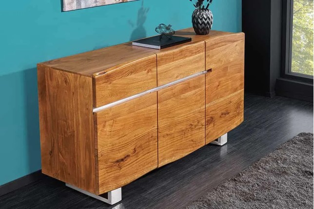 Buffet contemporain de couleur naturelle en bois massif à 3 portes et 2 tiroirs