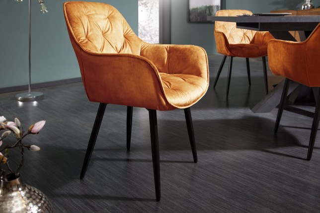 Chaise MILANO velours moutarde avec accoudoirs - Lot de 2