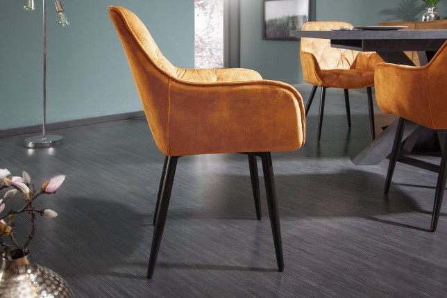 Chaise MILANO velours moutarde avec accoudoirs - Lot de 2