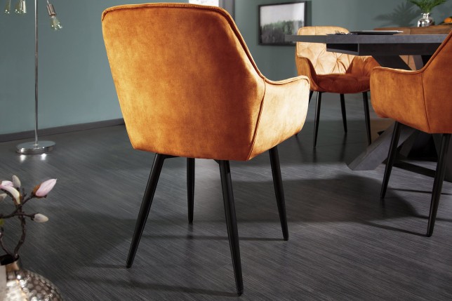 Chaise MILANO velours moutarde avec accoudoirs - Lot de 2