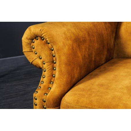 Fauteuil Wing Chesterfield velours moutarde vintage